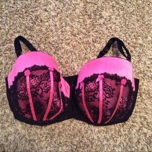 Elegant Pink and Black Lace Bra 44DD